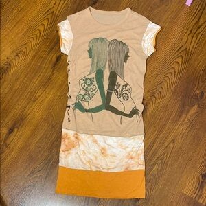 🌻 Graphic Tan and Orange Dress 🌻